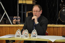 Tässä johdetaan kokousta jämäkästi 29.3.2012.

Kuvan otti Jorma Jylhä.